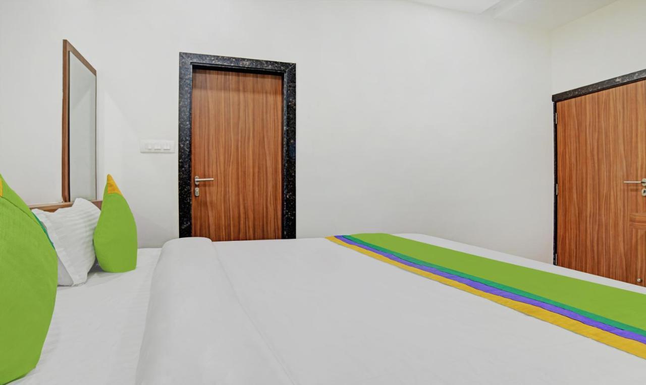 Treebo Trend Hotel Shivaay Indore Buitenkant foto