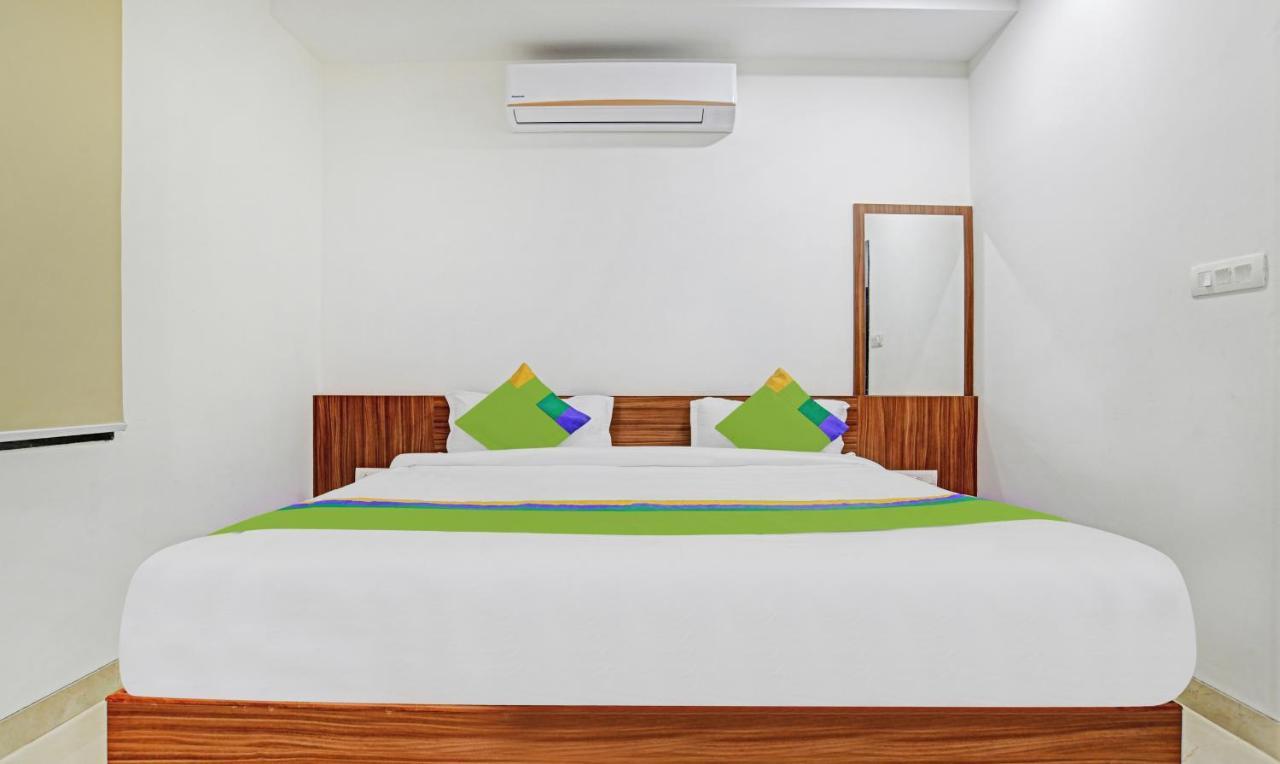 Treebo Trend Hotel Shivaay Indore Buitenkant foto
