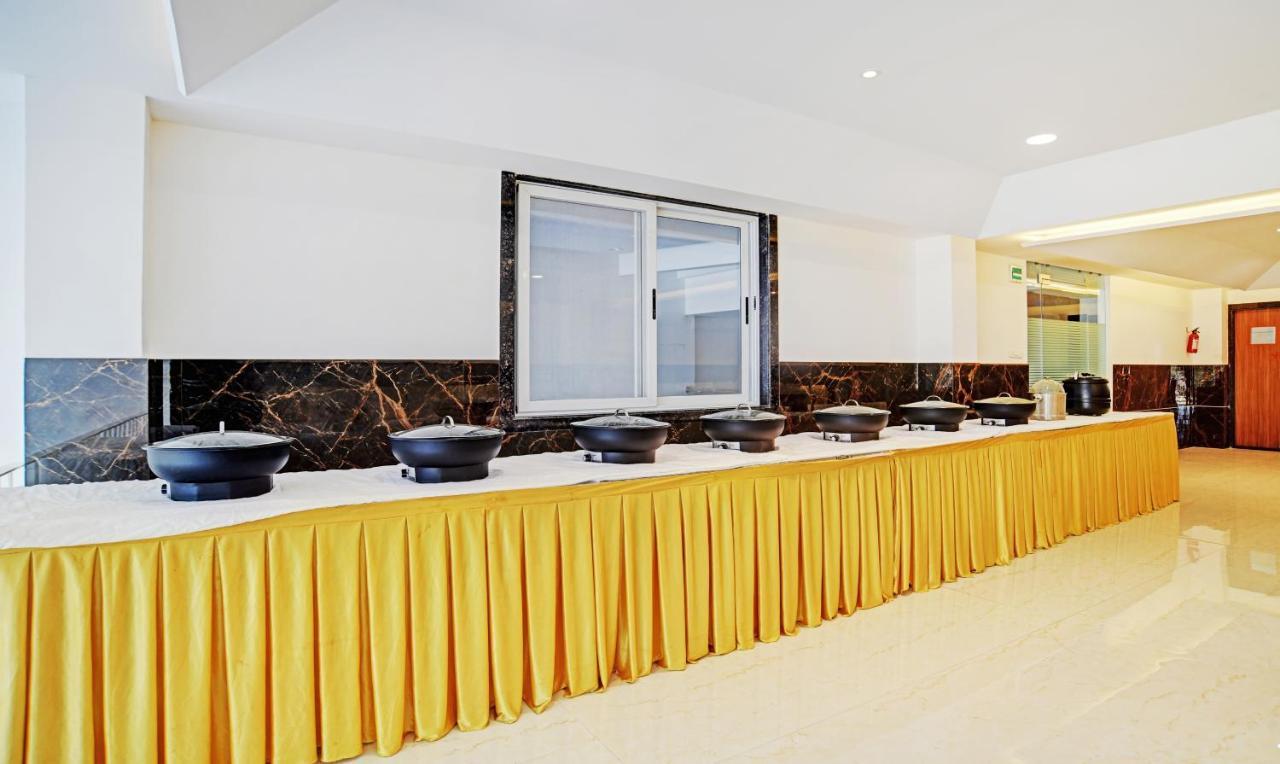 Treebo Trend Hotel Shivaay Indore Buitenkant foto