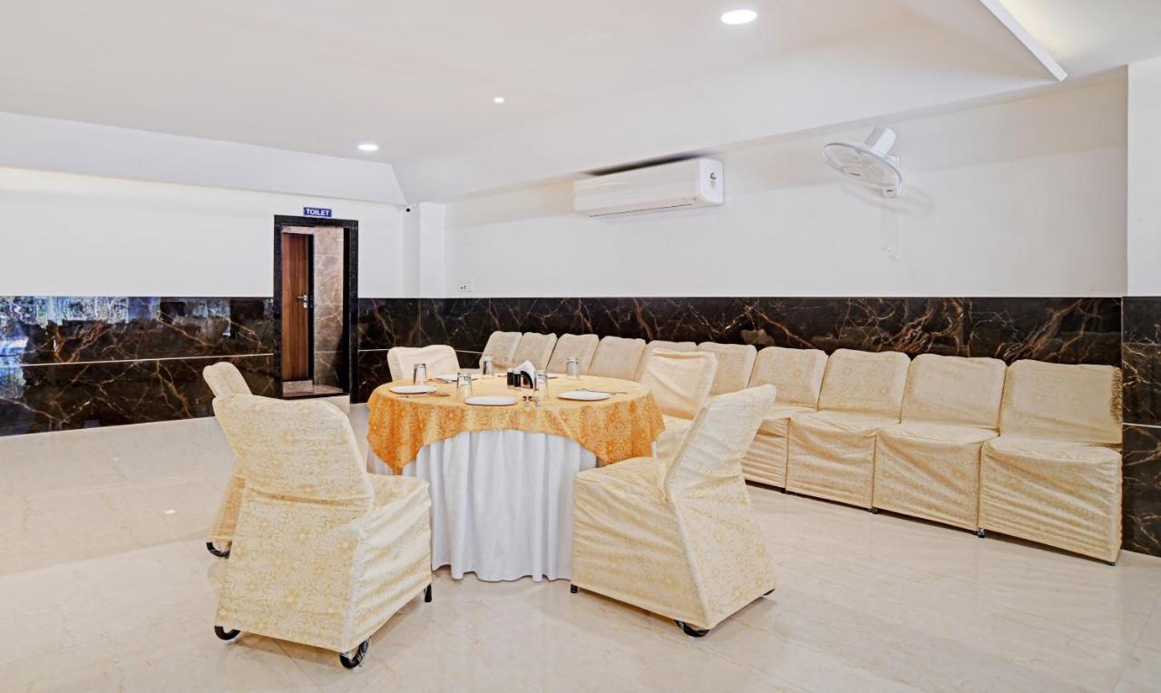 Treebo Trend Hotel Shivaay Indore Buitenkant foto